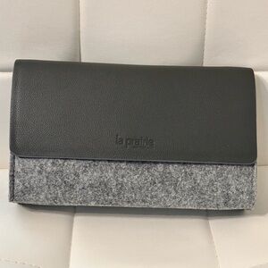 New La Prairie Embossed Logo Cosmetic Bag